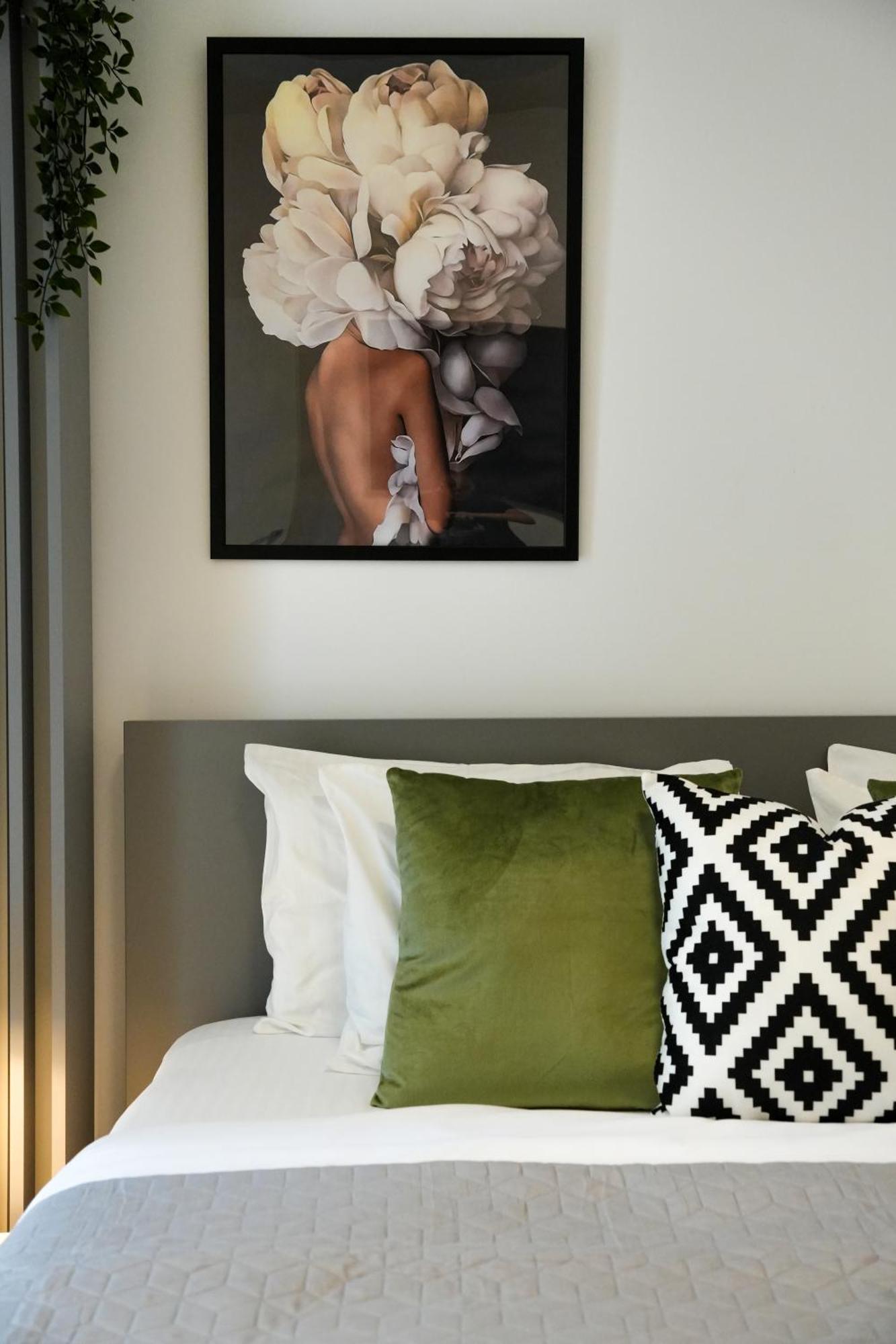 Ana - Cozy & Quiet Apt With Balcony & Garden View Букурещ Екстериор снимка